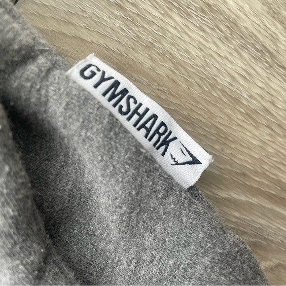 Cropped Gymshark Hoodie - Picture 2 of 3